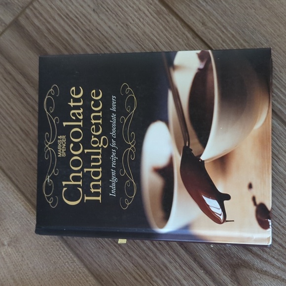 5 UK Cook Books - Picture 3 of 6